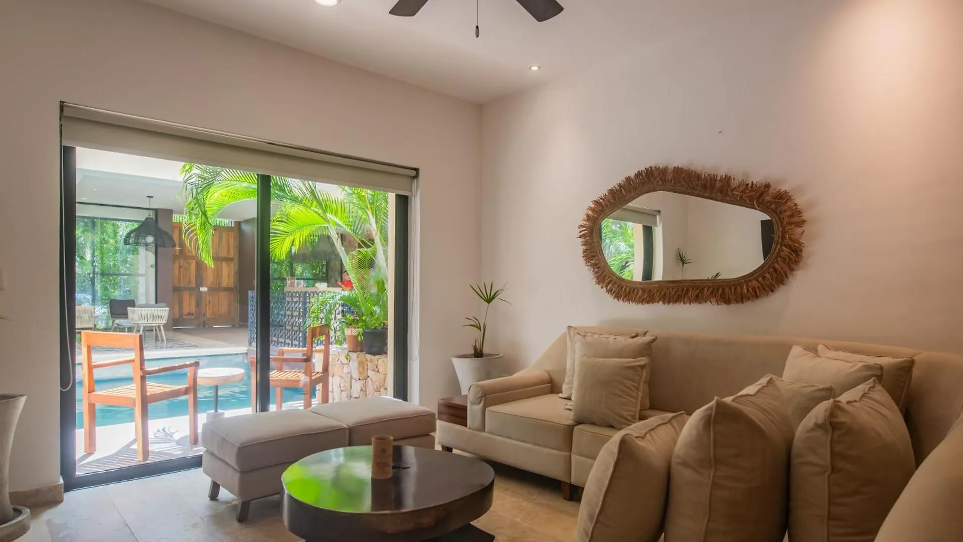 Luxury Aldea Zama 2Bed - 2Bat Apartment Private Terrace & Swim Up 툴룸